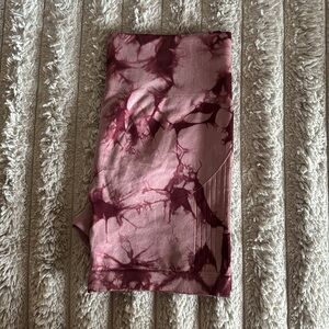 NWOT Women's Tie-Dye Shorts Scrunch Butt  Size S 🩷🙂